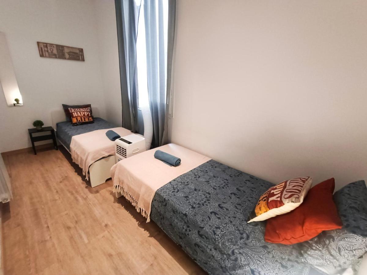 برشلونة Private Rooms In Born المظهر الخارجي الصورة